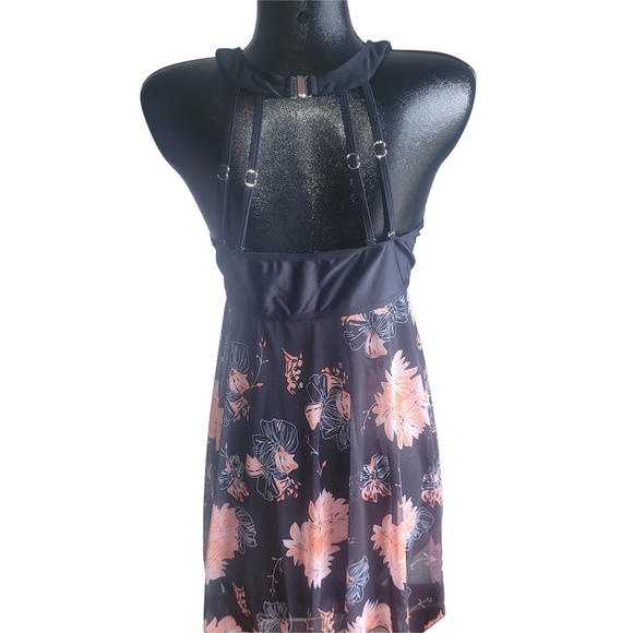 Summer Mae's Black Halter and Floral Mesh Swim Dress 18W - Picture 5 of 6